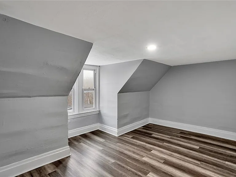 3246 Richardson Ave — Photo 28