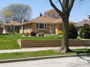 257 N Pinecrest St, Milwaukee, WI 53208