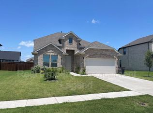 442 Diamond Creek Dr, Forney, TX 75126