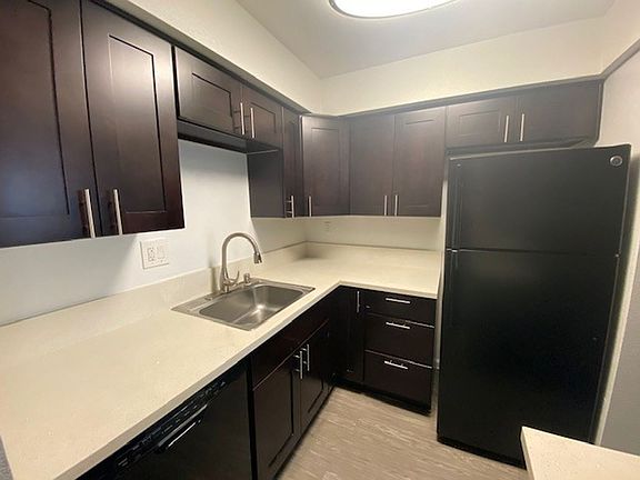5th image of 27520 Sierra Hwy APT B108