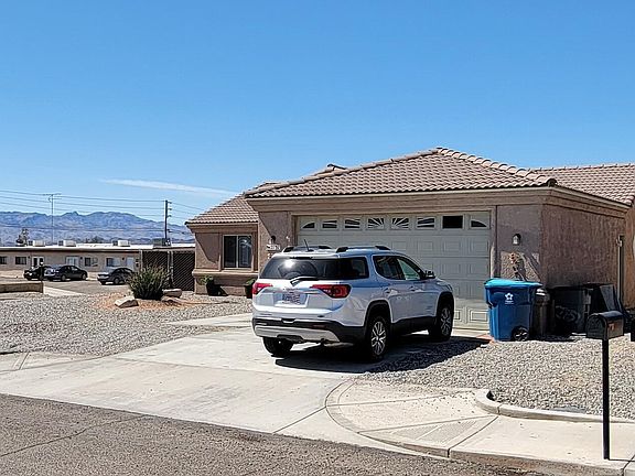 2nd image of 2757 Albatross Ln
