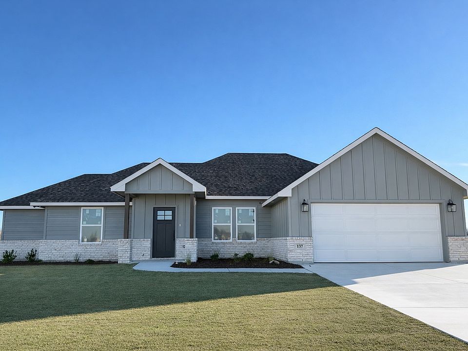 1st image of 137 Zaragosa Dr