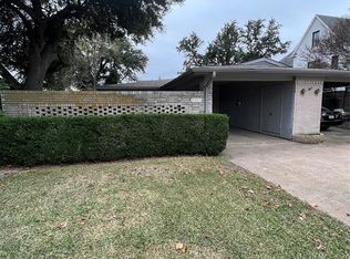 3505 Park Ln, Dallas, TX 75220