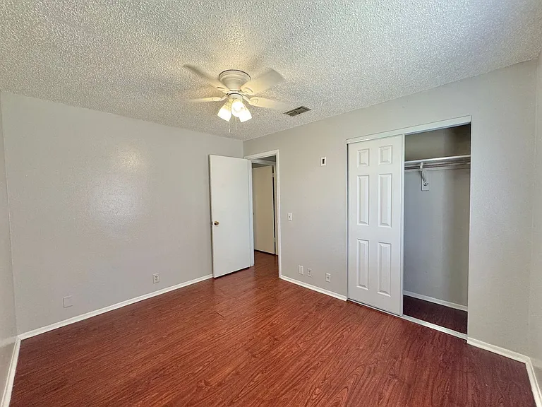 5665 Struthers Ct — Photo 29