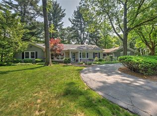 86 N Country Club Rd, Decatur, IL 62521