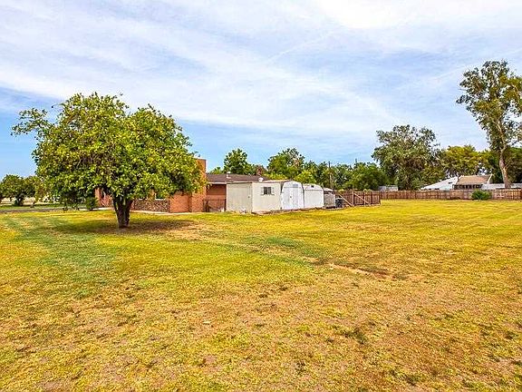 4th image of 1940 W Chico Ln