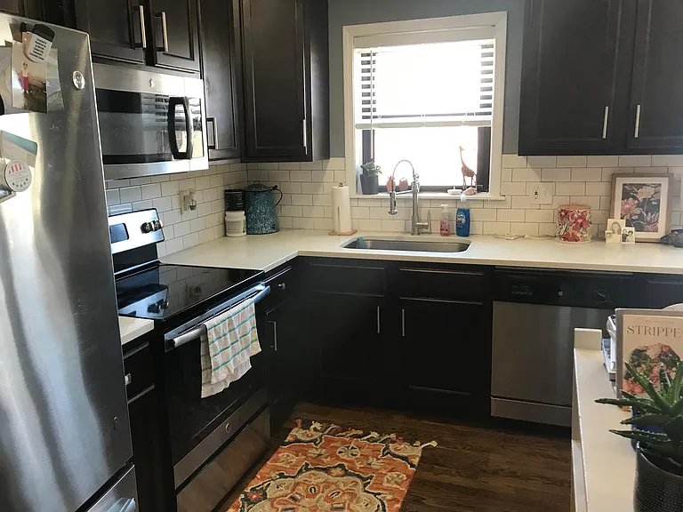 Plaza Terrace Apartments — Photo 13