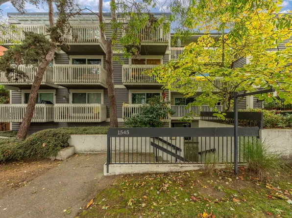 1545 E 2nd Ave #303, Vancouver, BC V5N 1C8