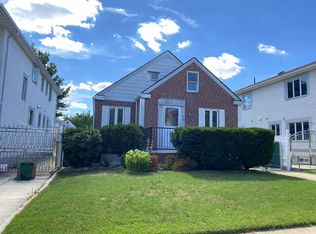 53-08 192nd St, Fresh Meadows, NY 11365