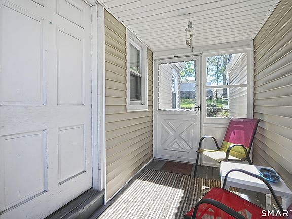 3rd image of 110 Greystone Road