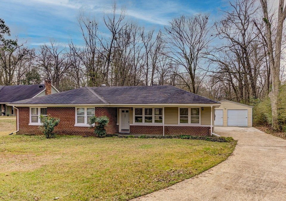 1st image of 37 Bellaire Dr