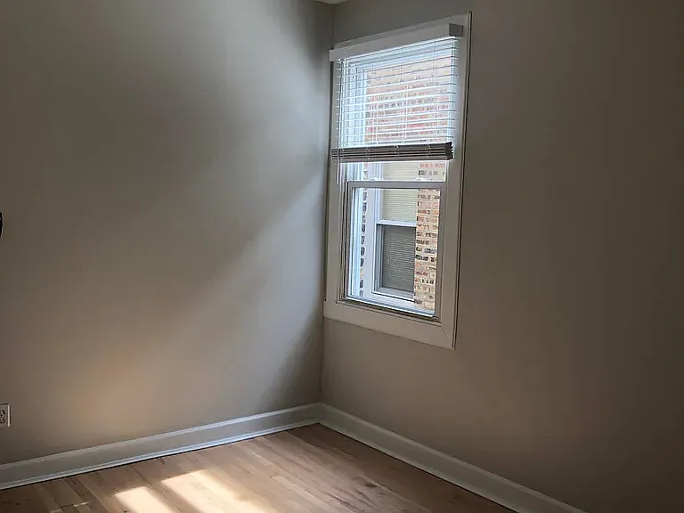 3748 N Sawyer Ave — Photo 8