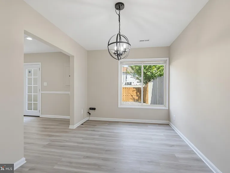 744 Cordell Way — Photo 16