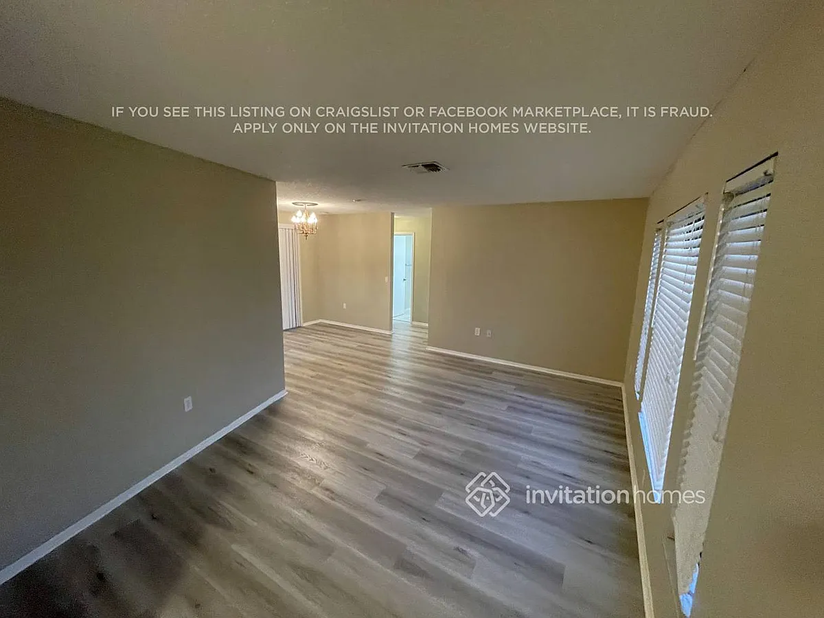 Building Photo - 7535 N Leewynn Dr
