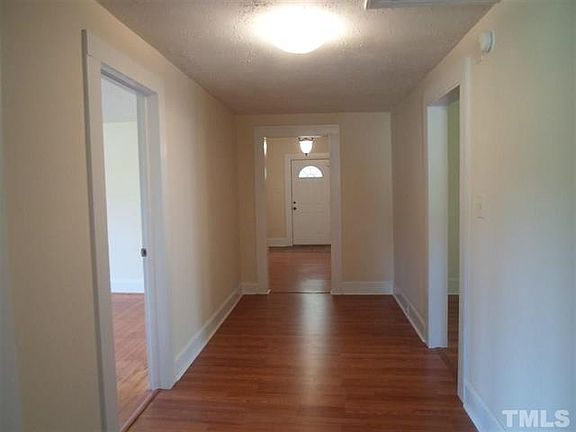 5th image of 303 S Railroad St