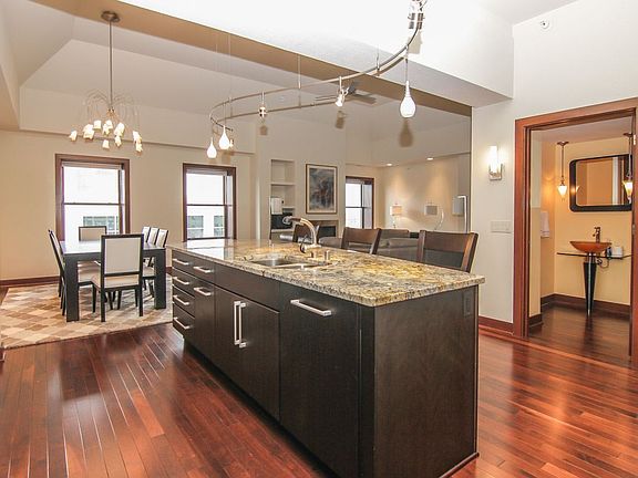 4th image of 123 W Washington Ave Penthouse 1002