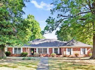 1902 Pin Oak Dr, Springdale, AR 72762