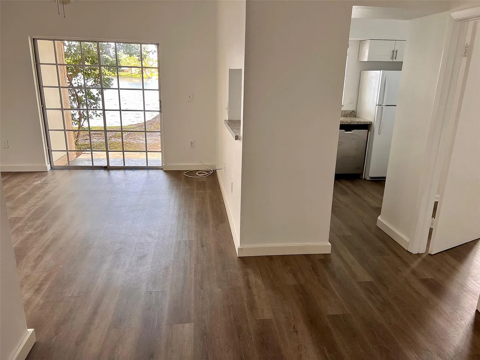 2 bed, 2.0 bath, 854 sqft, $2,100 — Photo 1