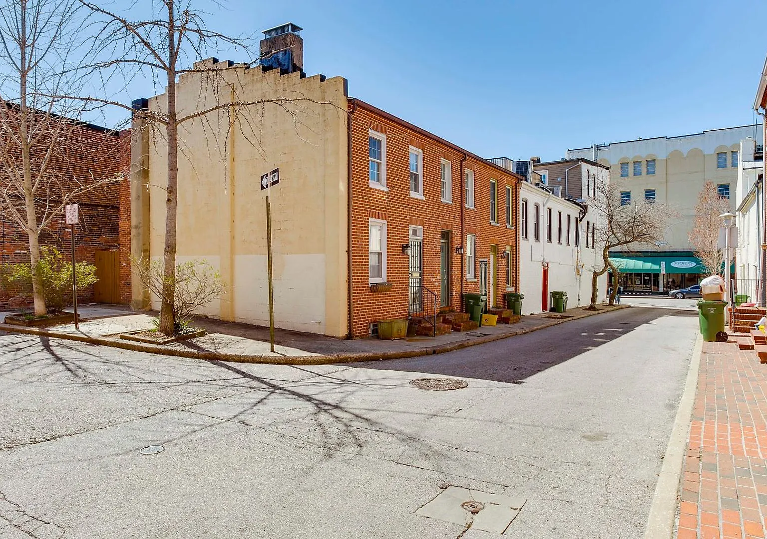 Federal Hill - 7 E. Hamburg St./2-Bedroom, 2-Bathroom Townhouse — Photo 2