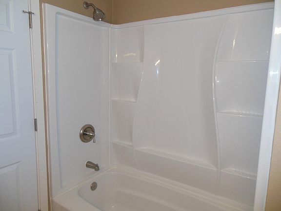 4th image of 11313 89th Avenue Ct E