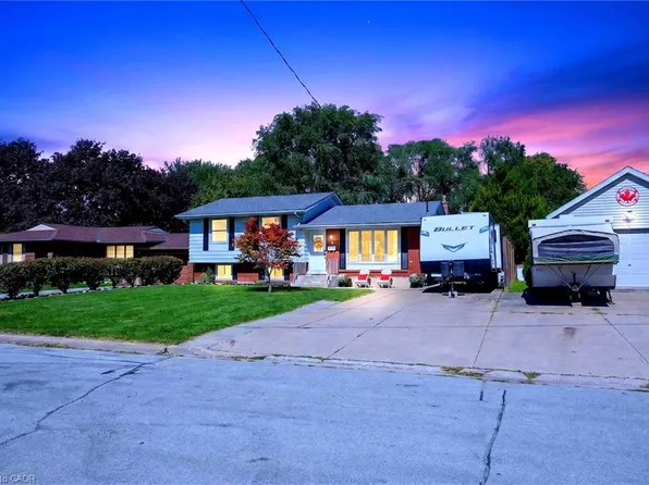 3 Jill Ct, Saint Catharines, ON L2S 1A7