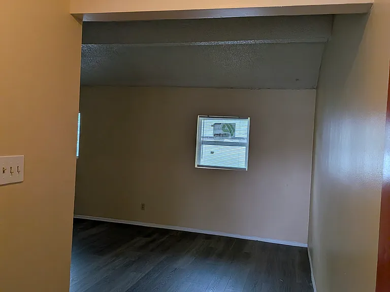 1235 Longmont St — Photo 2