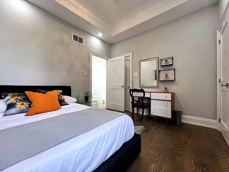178 Kennedy Rd — Photo 17