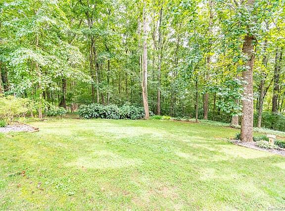 4th image of 255 Farmwood Dr