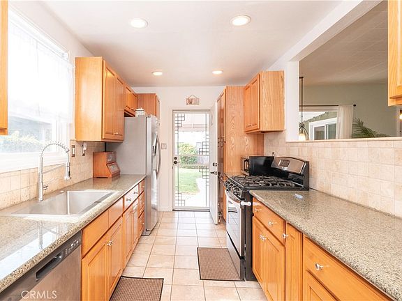4th image of 4290 Oakwood Pl