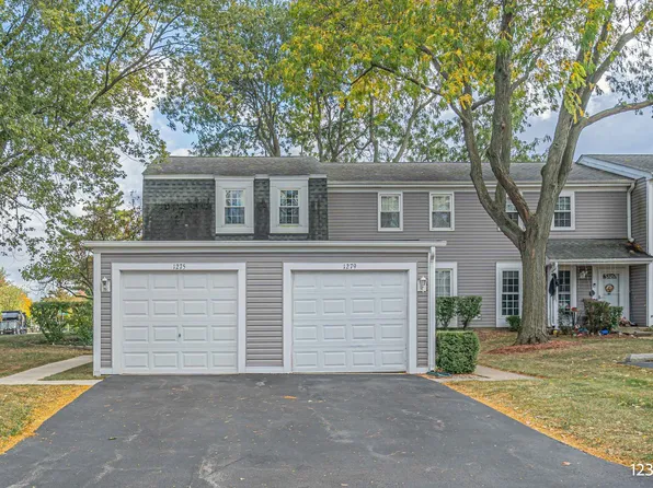 1275 Northampton Ln, Roselle, IL 60172