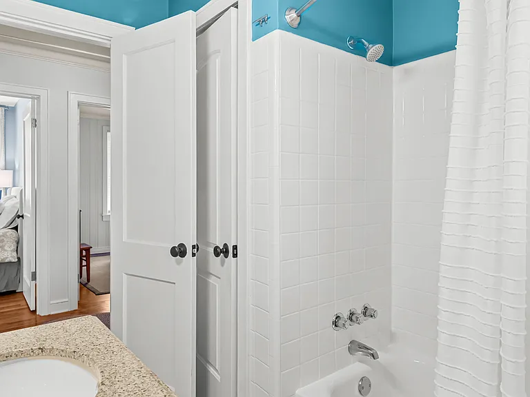 306 Yates Ave — Photo 15