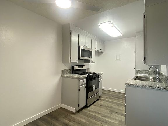 5th image of 3500 Cedar Ave #205