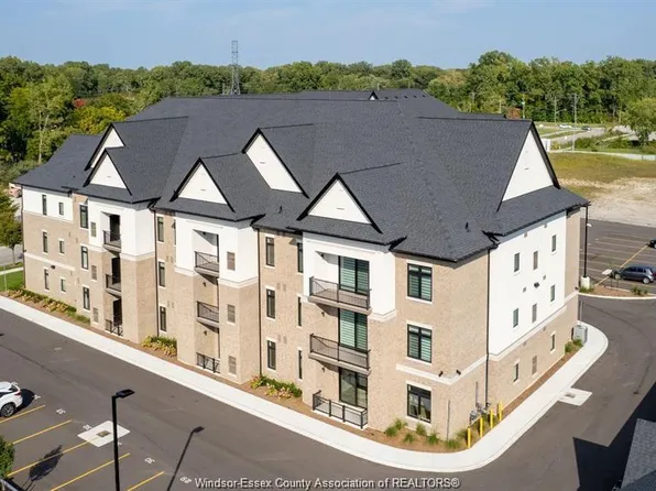 1855 Wyoming Ave #109, Lasalle, ON N9H 0C7