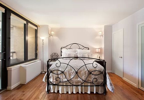 4th image of 330 E 38th St APT 5E
