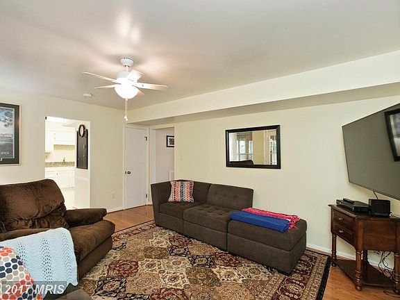 3rd image of 306 Alder Ct