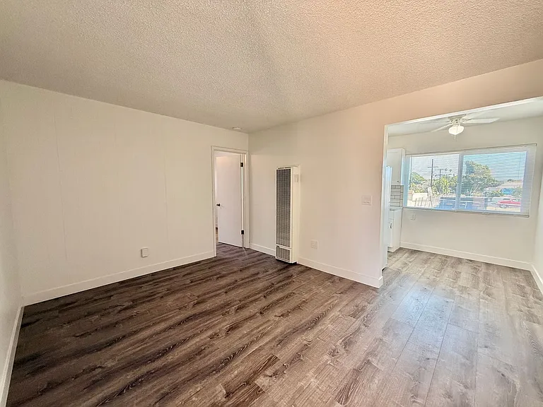 5840-5860 Albemarle St — Photo 7
