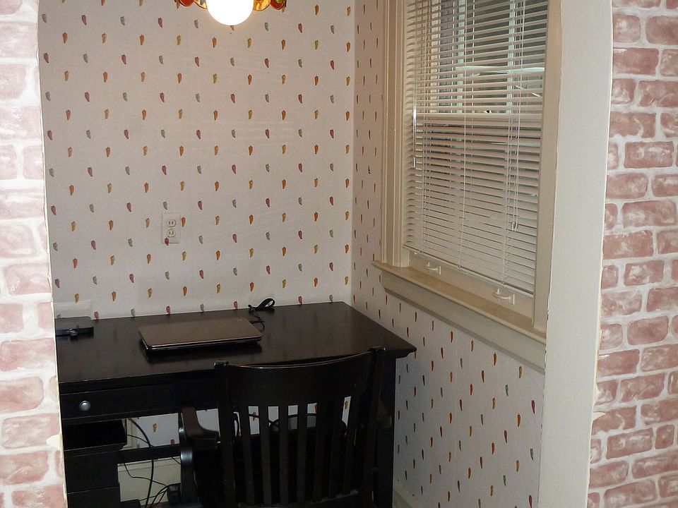 1st image of 801 Catalpa Dr