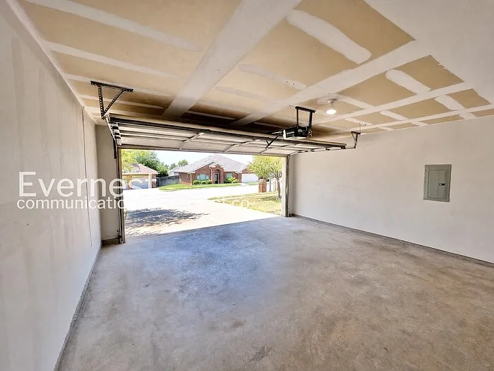 7912 Boylston Dr — Photo 22