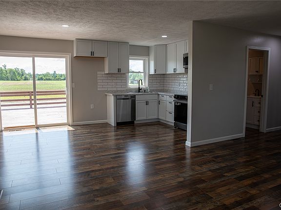 2nd image of 5484 Spring Rd
