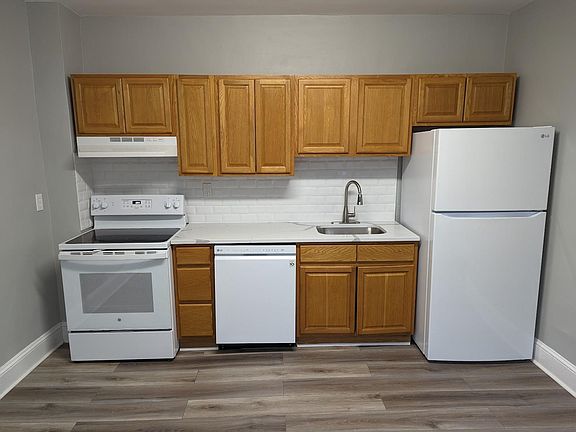 3rd image of 6412 Germantown Ave #1