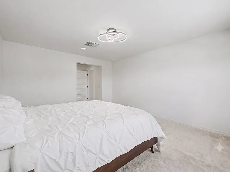 5737 W Getty Dr — Photo 13