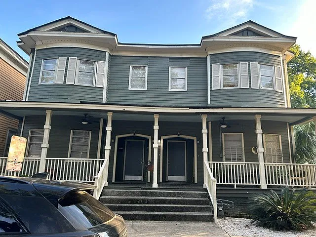 103 W 38th St