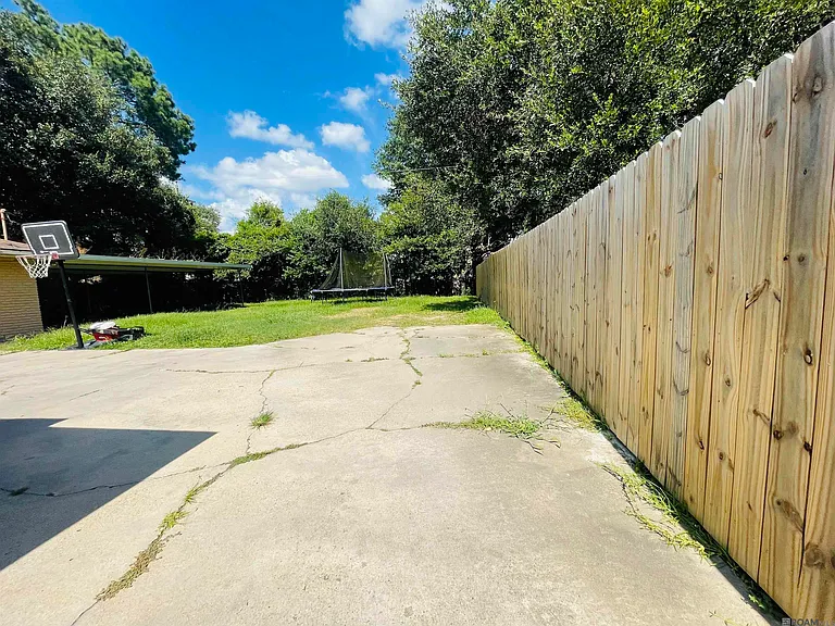4036 Ridgemont Dr — Photo 8
