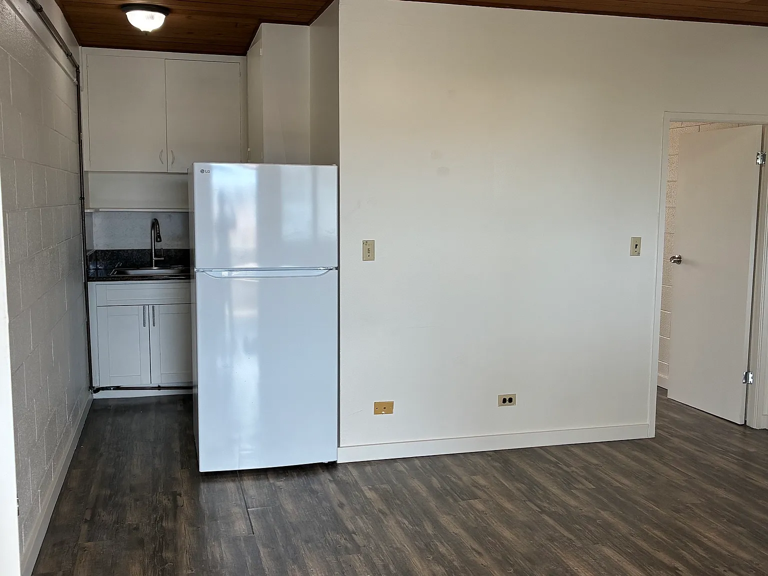 1 bed, 550 sqft, $1,500 — Photo 3