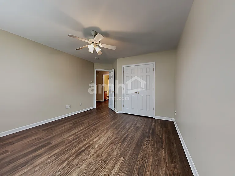 141 Sawhorse Dr — Photo 19