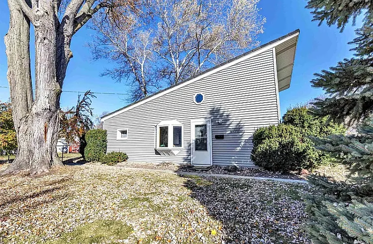 1103 Marshall Ave — Photo 28