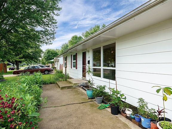 4th image of 520 Florence Ave