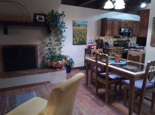 820 Live Oak Rd NE APT B, Albuquerque, NM 87122