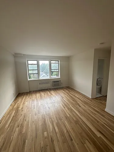 675 McLean Ave #5HH Photo 1