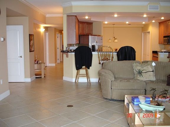 Living area to kitchen